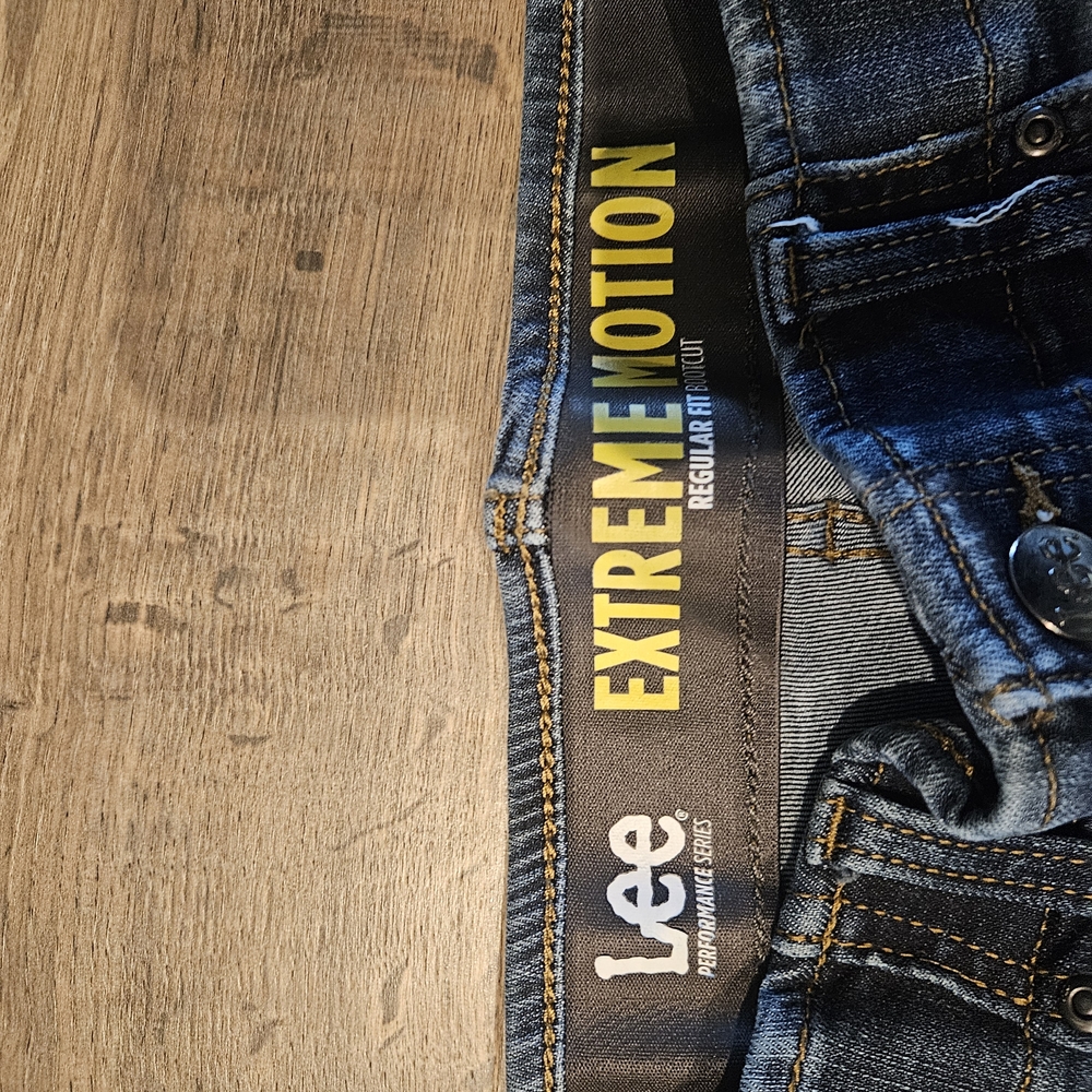 Lee Men's Dark Blue Relaxed Jeans